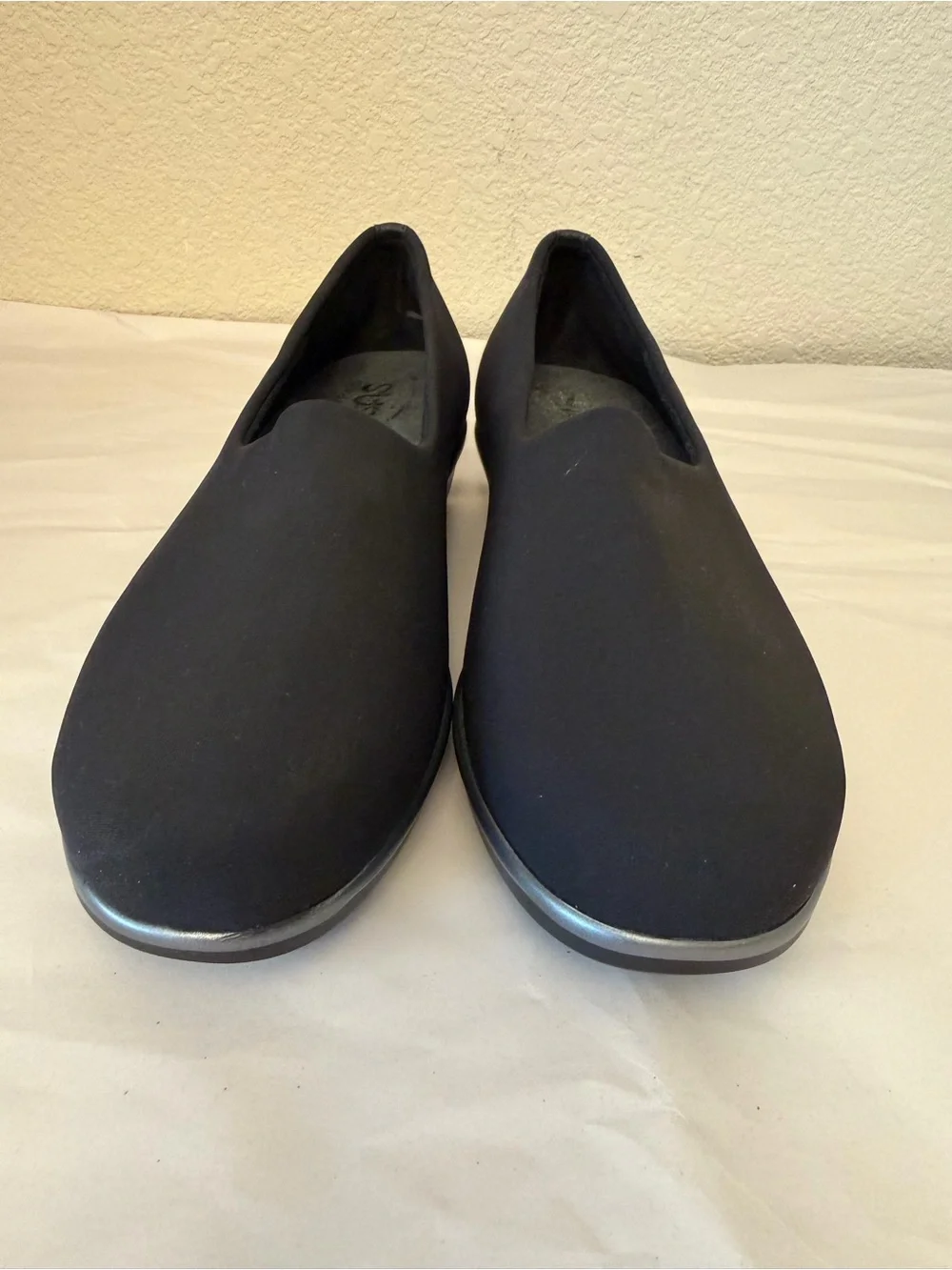 SAS Black Slip-On Wedge Loafers Sz 8W tri pad comfort